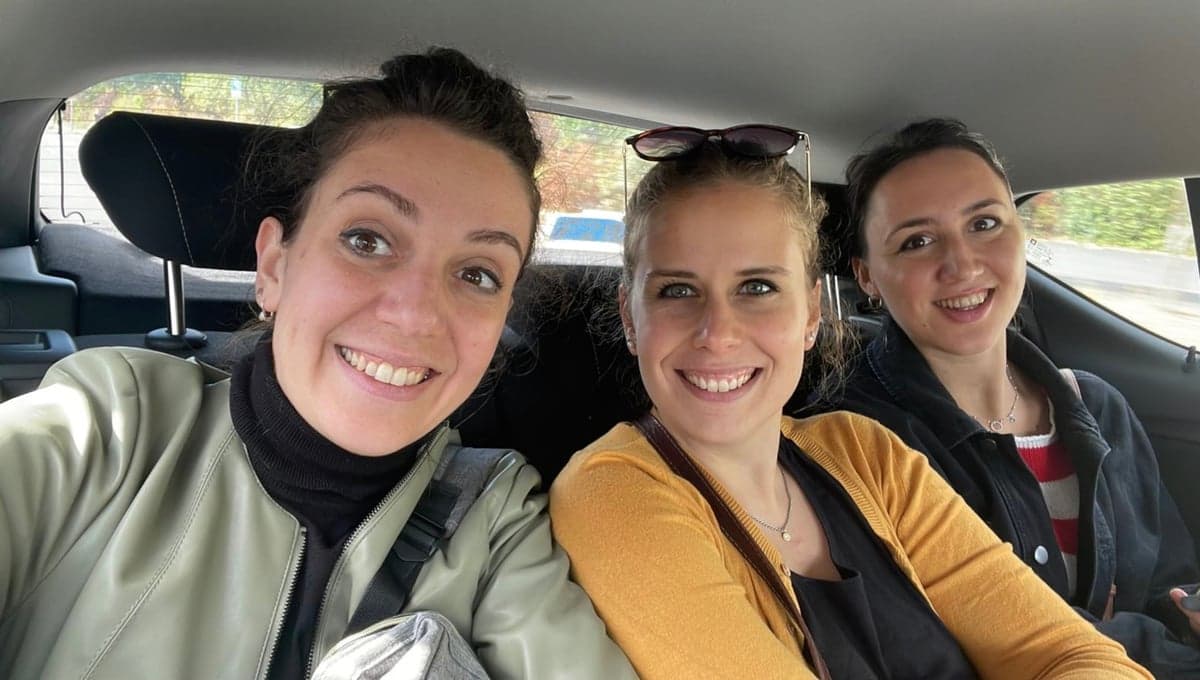 Lab members on the way to the first conference together (ESI conference, September 2022)